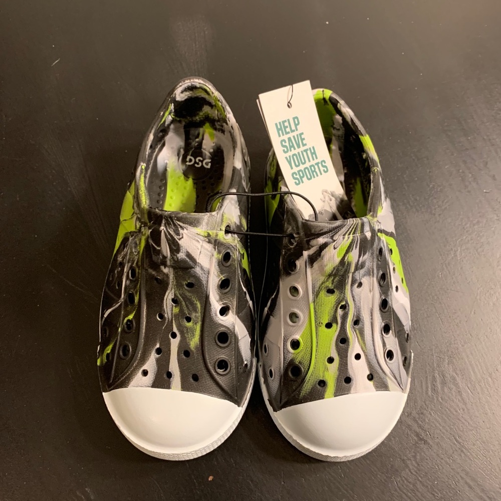 Dicks Sporting Goods Kids Shoes Various sizes New
